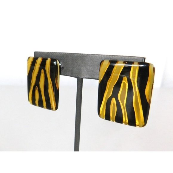 Animal Print Rectangle Shape Flat Pierced Earrings Pushback Closure - Picture 3 of 4